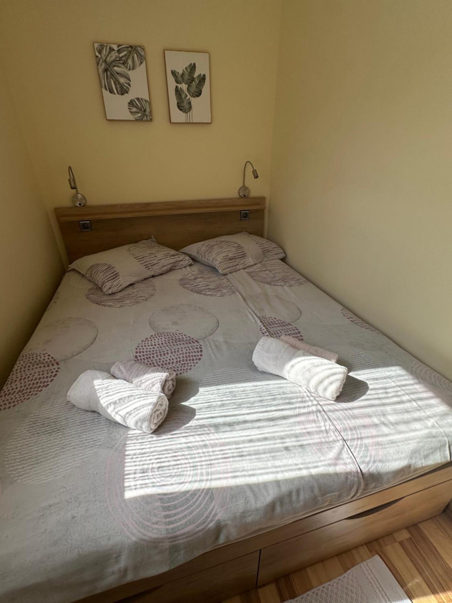 Apartmani Dora I Kati Orebić Εξωτερικό φωτογραφία