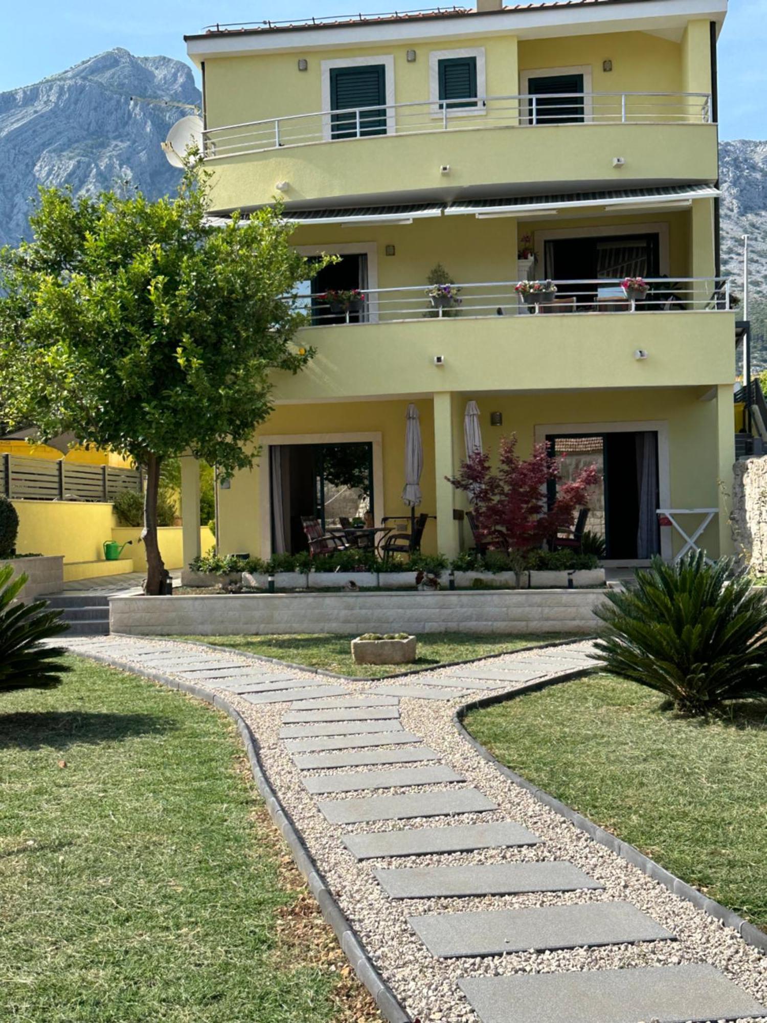 Apartmani Dora I Kati Orebić Εξωτερικό φωτογραφία