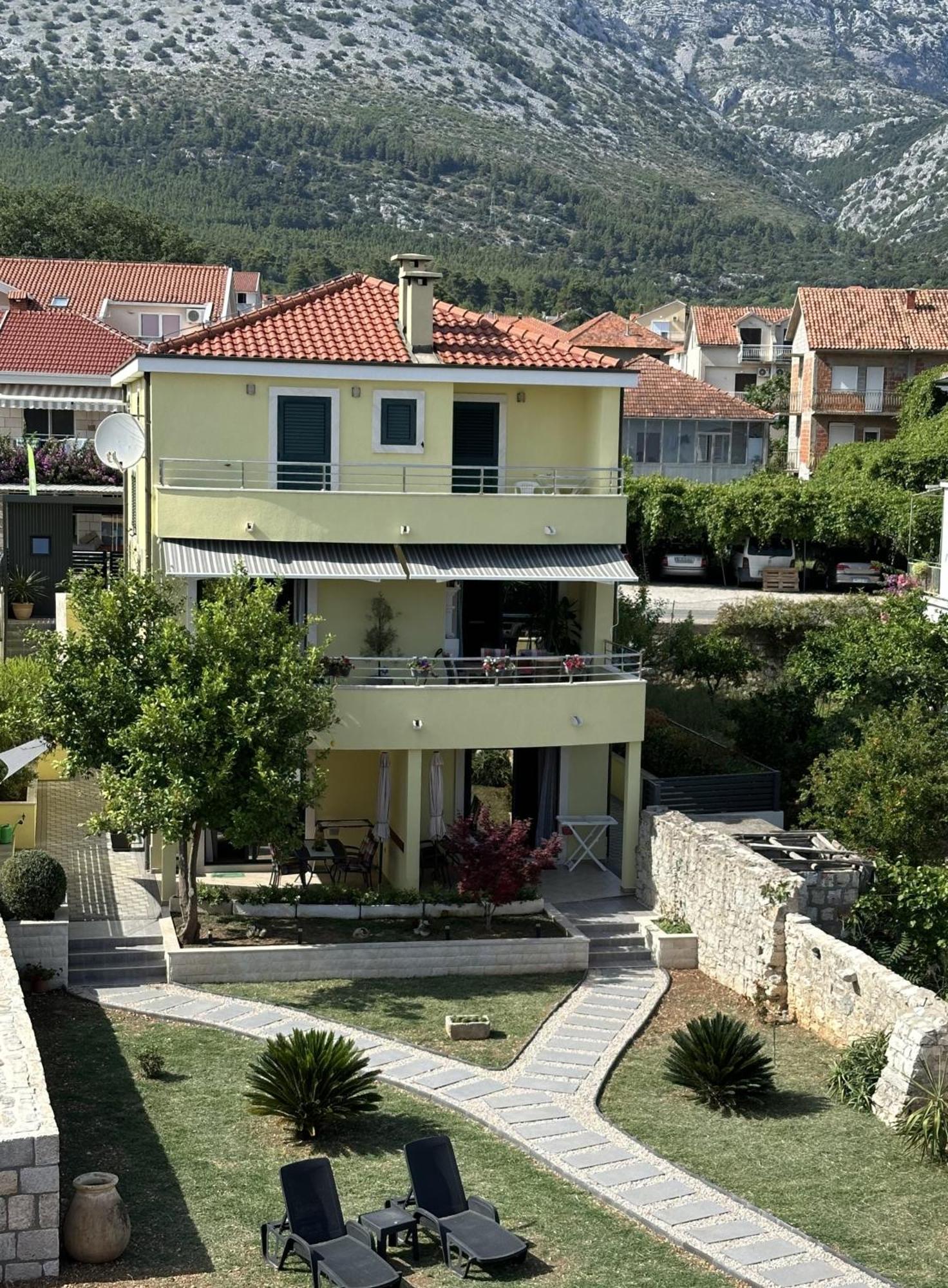 Apartmani Dora I Kati Orebić Εξωτερικό φωτογραφία