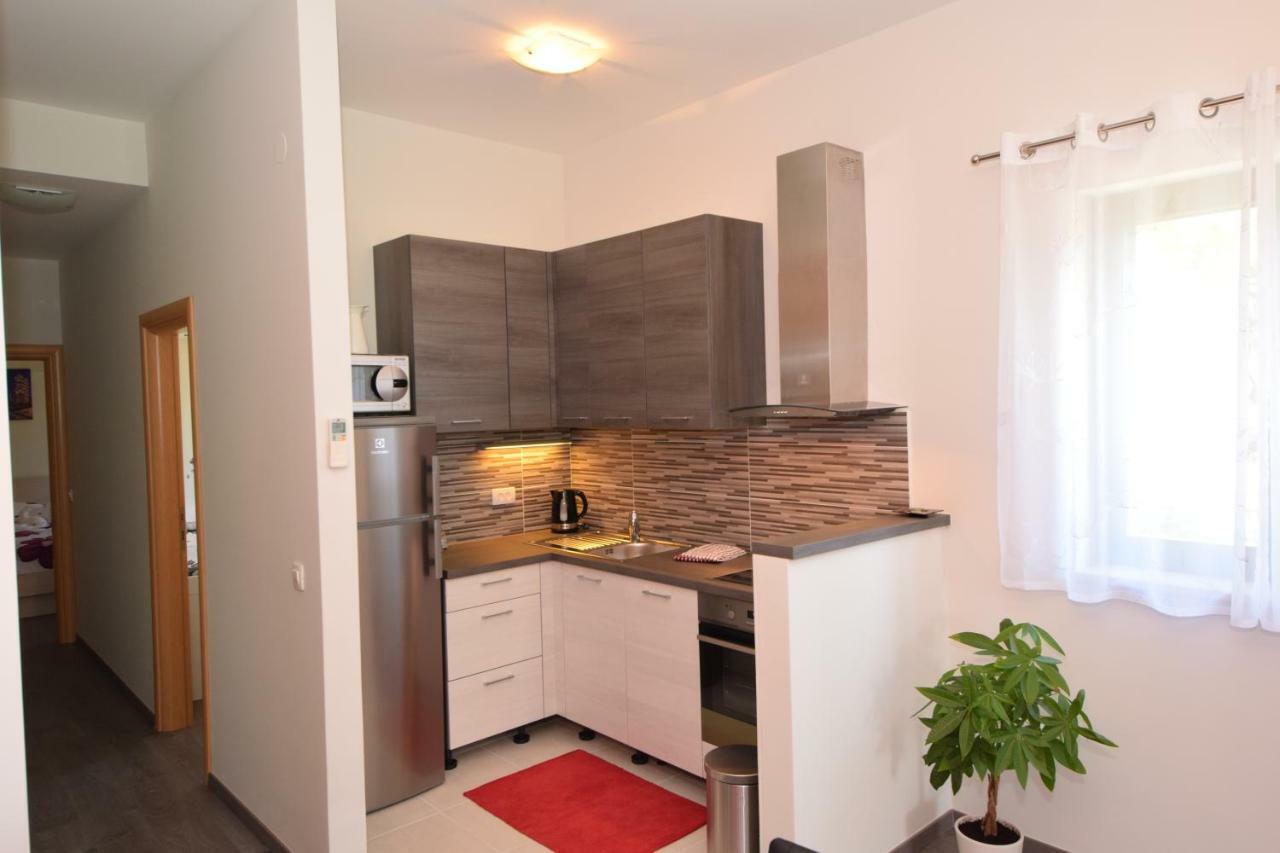 Apartmani Dora I Kati Orebić Εξωτερικό φωτογραφία