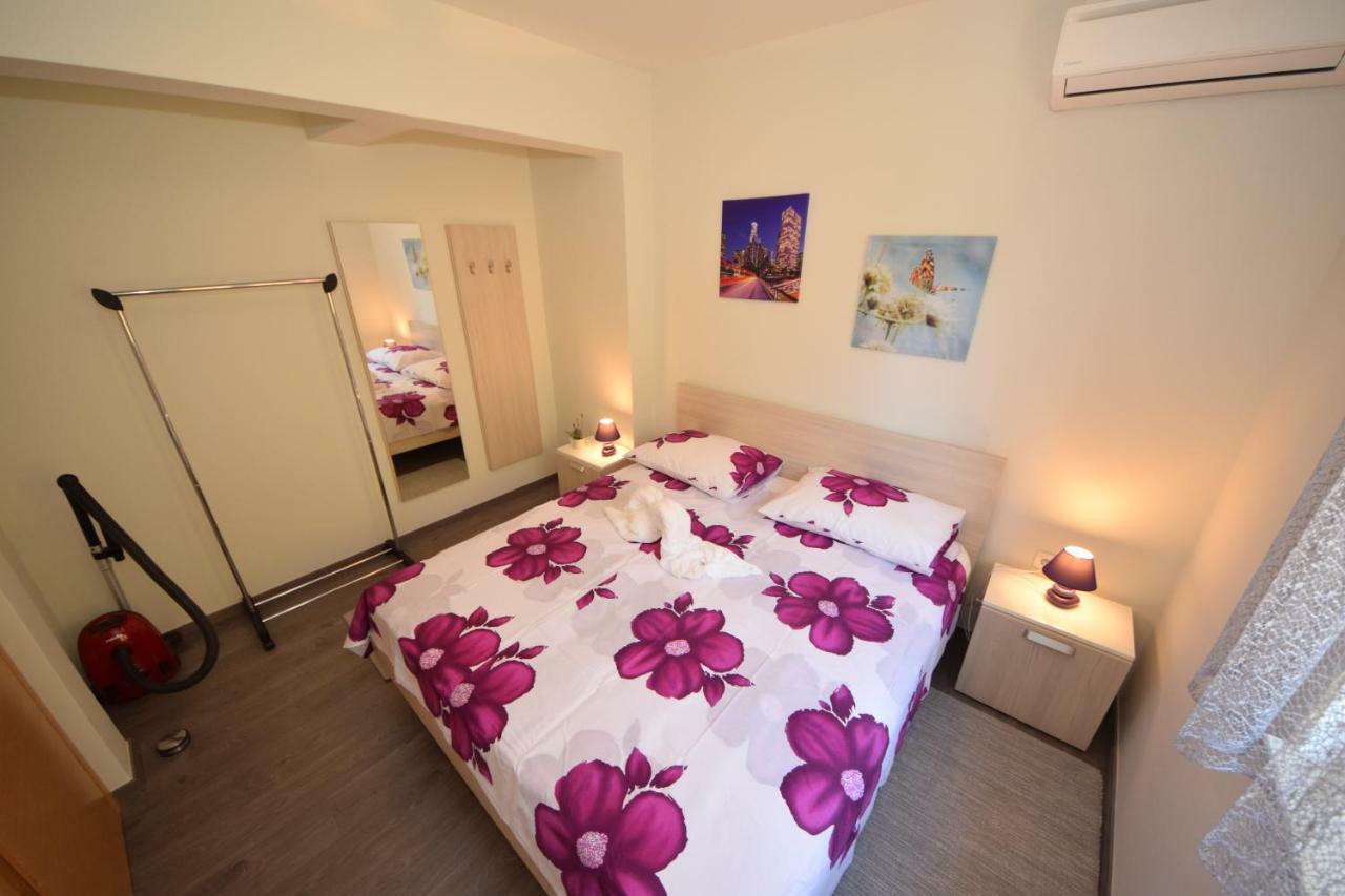 Apartmani Dora I Kati Orebić Εξωτερικό φωτογραφία
