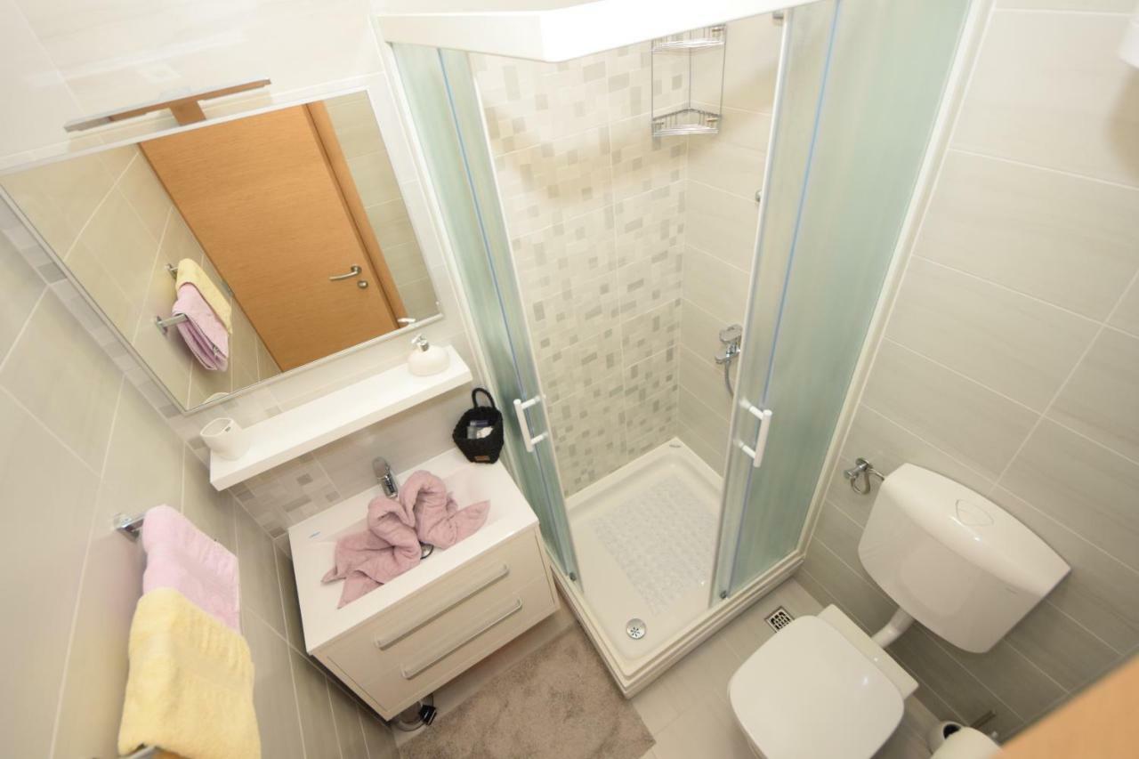 Apartmani Dora I Kati Orebić Εξωτερικό φωτογραφία